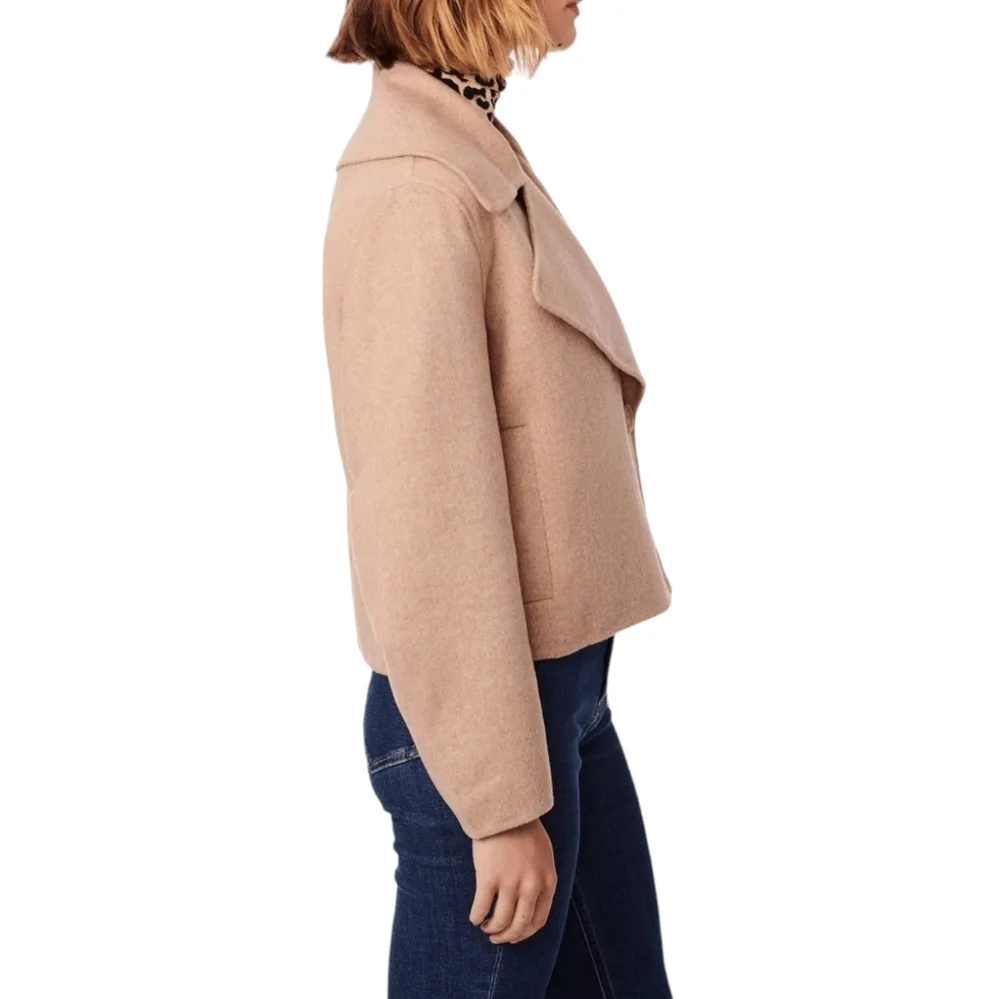 Bernardo Women's Wool Blend Cropped Oversized Lapel Handmade Jacket, Size Medium - Picture 10 of 12